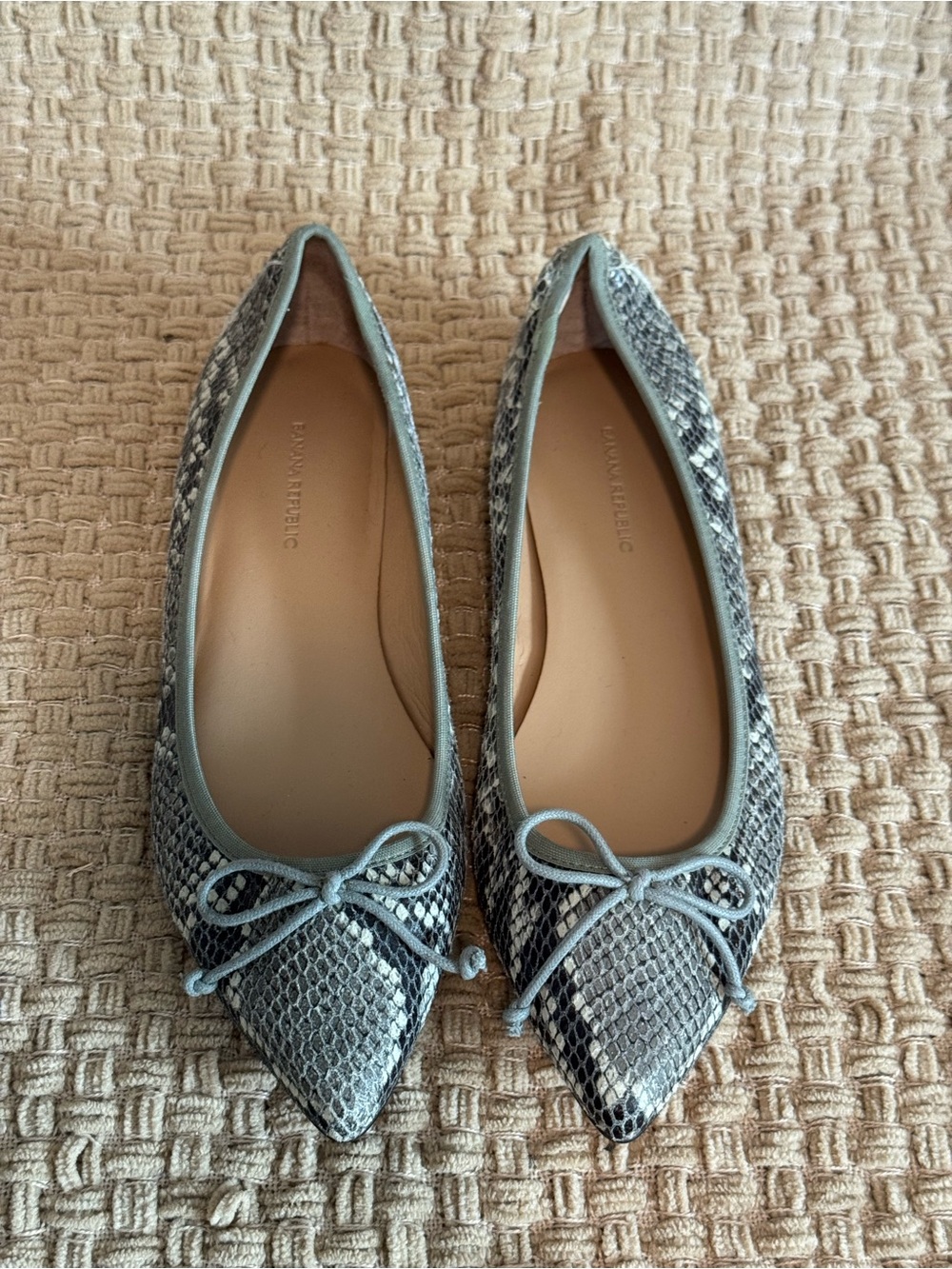Banana Republic Gray Snake-Print Pointed Ballet Flats with Bow